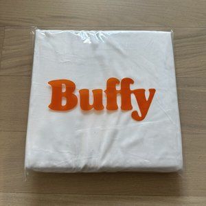 Buffy Queen/Full White Breeze Duvet Cover